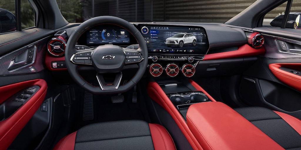 Clúster central personalizable de 11 pulgadas diseñado para la nueva Chevrolet Blazer EV 2025